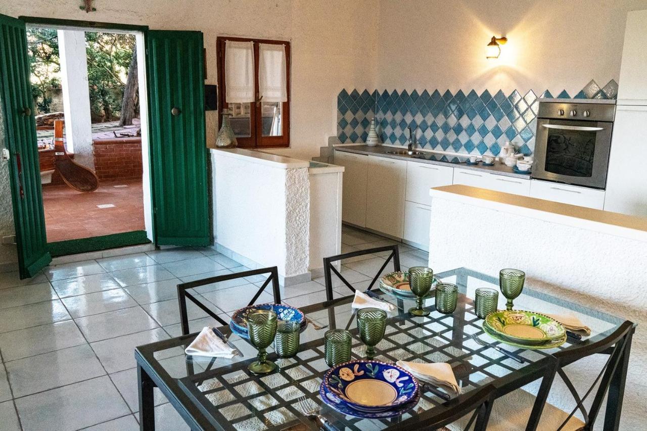 Villa Angela Santa Teresa Gallura Eksteriør billede