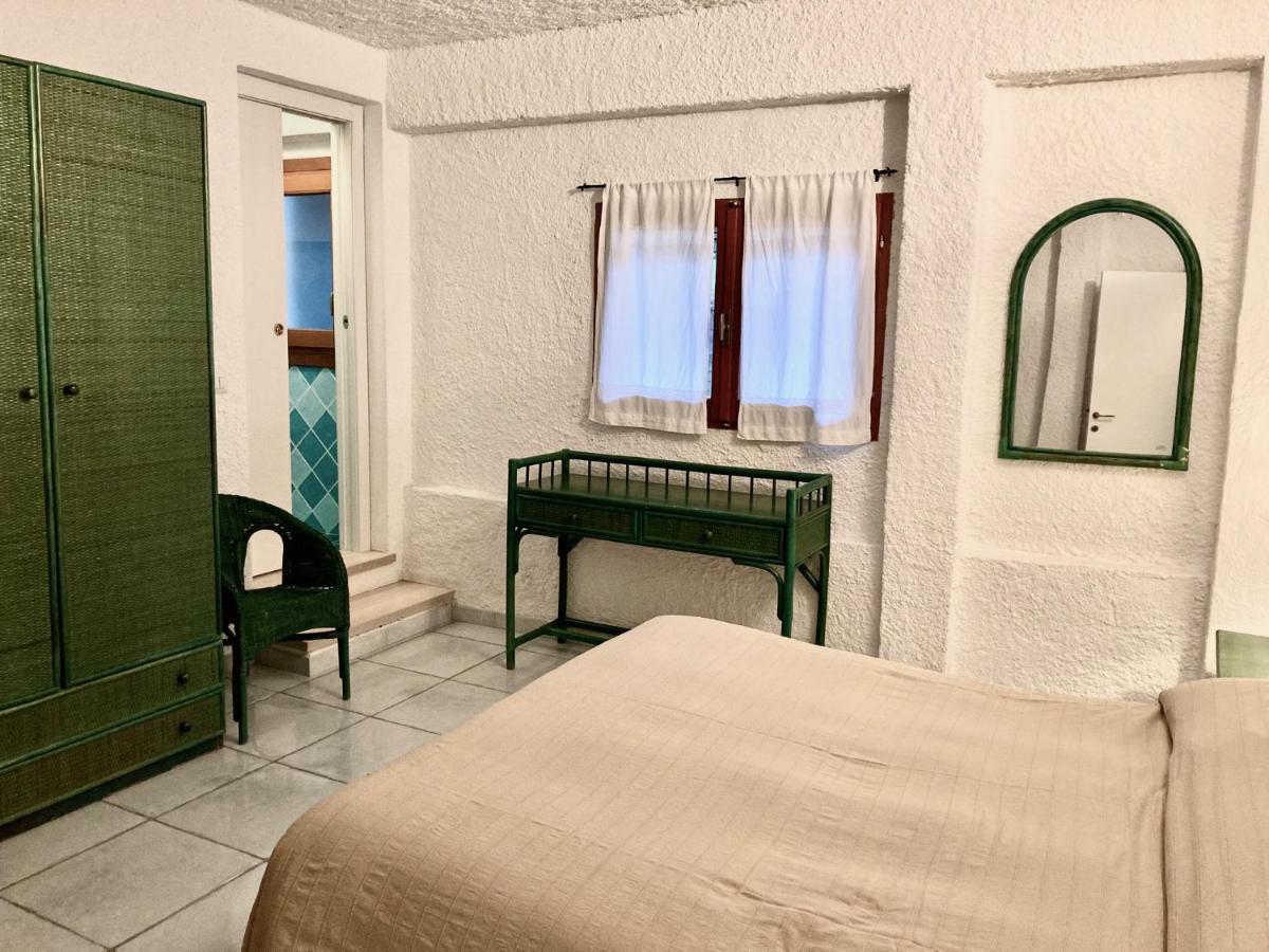 Villa Angela Santa Teresa Gallura Eksteriør billede