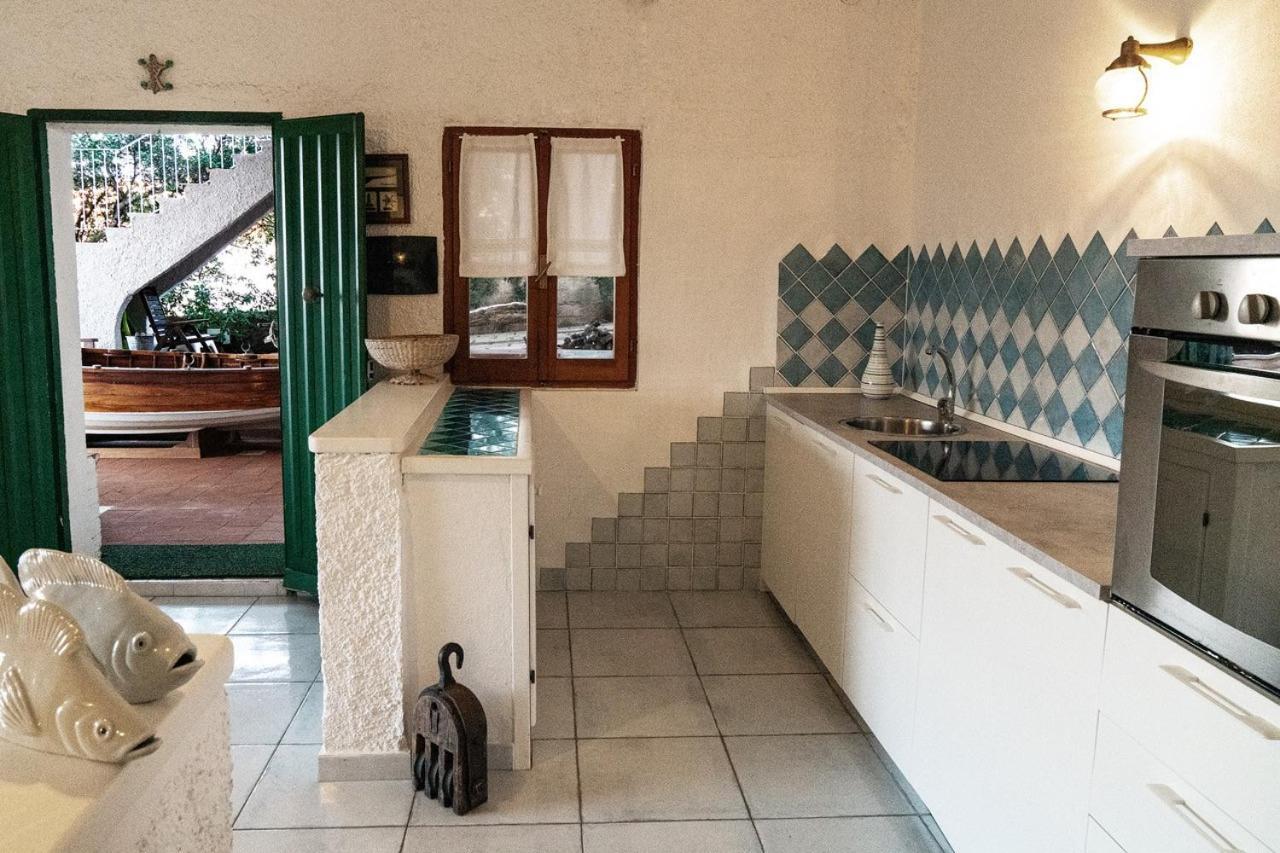 Villa Angela Santa Teresa Gallura Eksteriør billede